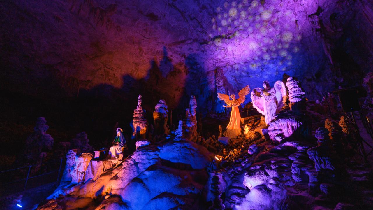 09 Raiven Living Nativity in Postojna Cave Slovenia. Photo Z. Intihar M. Ocko