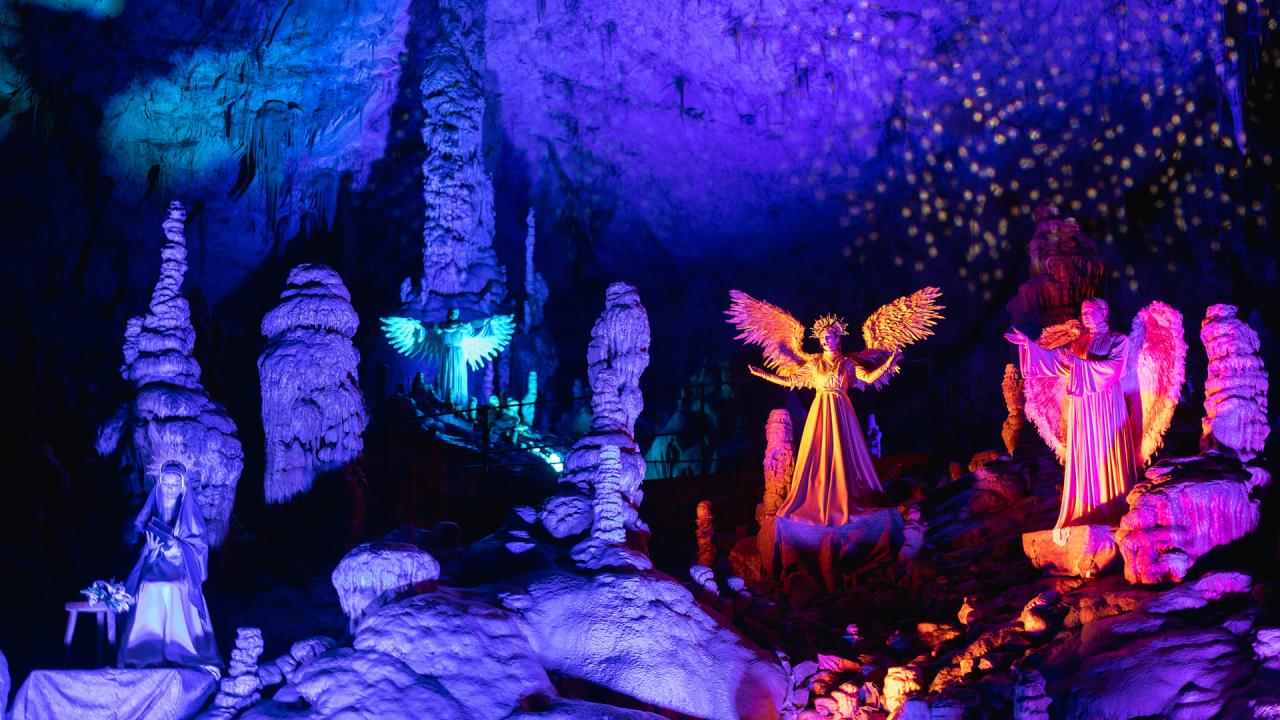 11 Zive jaslice v Postojnski jami so eden najvecjih bozicnih dogodkov na svetu. Foto Ziga Intihar.