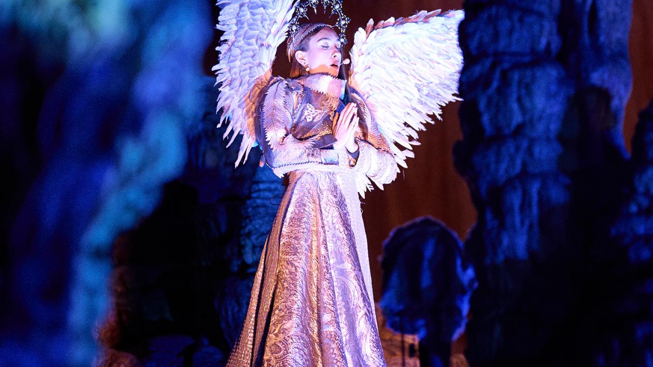 Leonarda Kavedzic. Living nativity in Postojna Cave 2025. Photo Iztok Medja